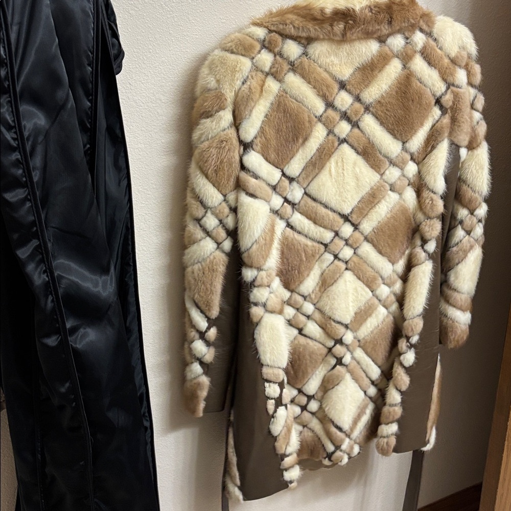 Cownie Vintage Genuine Mink Fur and Leather Coat - Small - includes custom bag - Picture 3 of 13